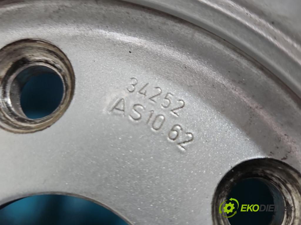 Audi A4 B5 1994-2001 1.9 tdi AHH 90 hp manual 66 kW 1896 cm3 4- Felga hliník 15" 4B0601025N