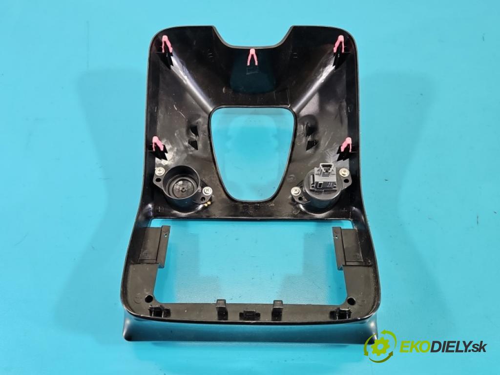 Toyota Aygo II 2014-2022 1.0 vvti 72 hp manual 53 kW 998 cm3 5- lišta ozdobná interiéry: 58804-0H020