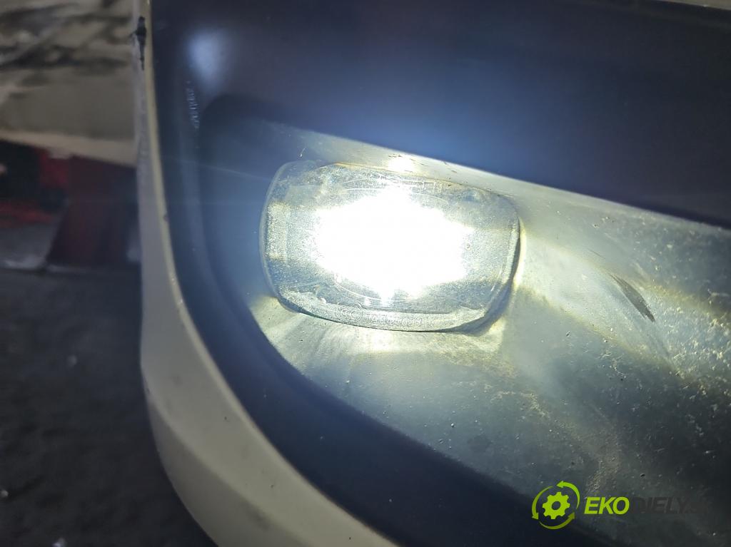 Peugeot 508 I 2010-2018 2.0 hdi 181KM automatic 133 kW 1997 cm3 5- Halogen pravý 9811333380 (Kľučka dverí ostatné)