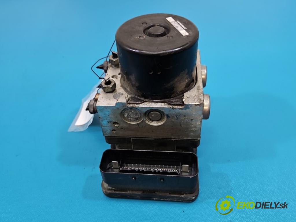 Volvo V70 III 2007-2016 2.4 D5 185 HP automatic 136 kW 2400 cm3 5- čerpadlo abs 31261142 (Pumpa ABS)