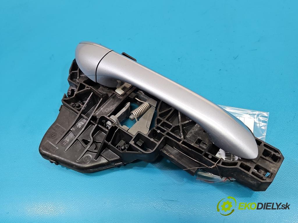 Mercedes B W245 2005-2011 2.0 cdi 109 hp manual 80 kW 1992 cm3 5- klika zadní pravé A1697600434 (Klika dveří ostatní)