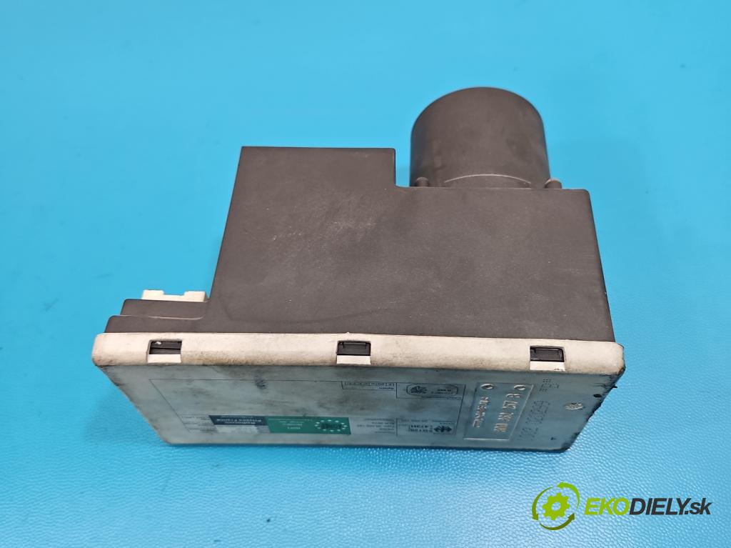 Audi A4 B5 1994-2001 1.9 tdi 110 hp manual 81 kW 1896 cm3 5- Centrálni: zámek: 8D0862257B