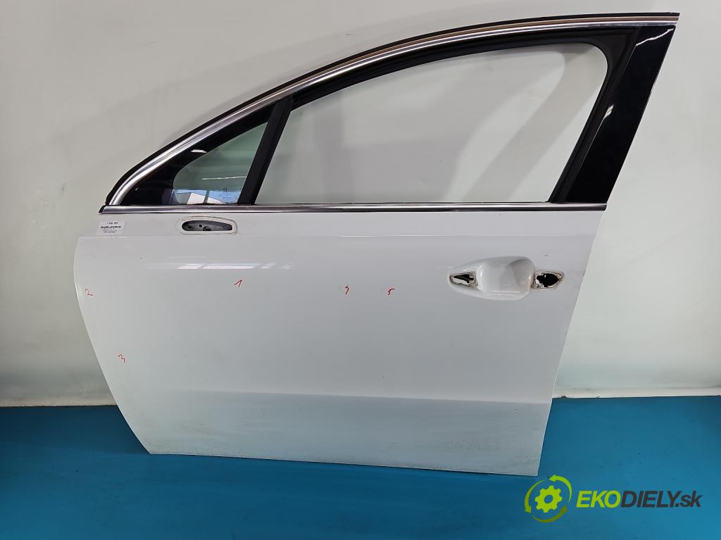 Peugeot 508 I 2010-2018 2.0 hdi 181KM automatic 133 kW 1997 cm3 5- dveře přední levé  (Klika dveří ostatní)