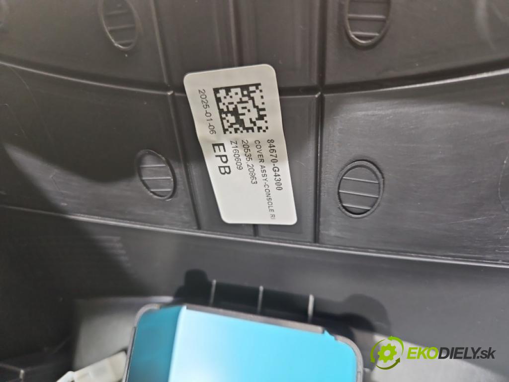 Hyundai I30 III 2016- 1.5 T 140 HP automatic 103 kW 1482 cm3 5- operadlo 84611-G4200 (Lakťová opierka)