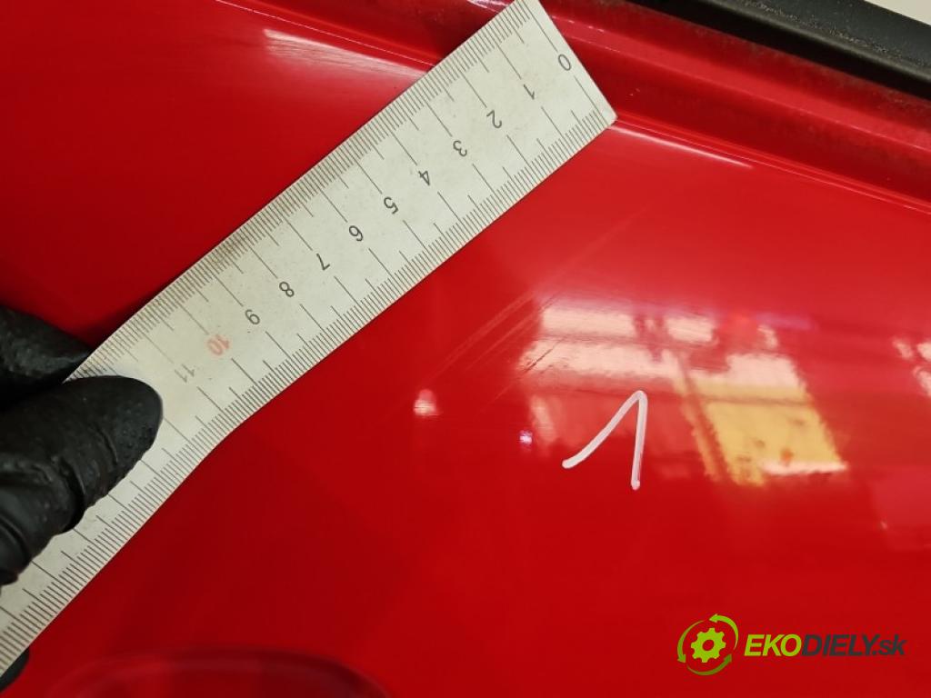 Toyota Aygo II 2014-2022 1.0 vvti 72 hp manual 53 kW 998 cm3 5- dveře zadní pravé  (Klika dveří ostatní)