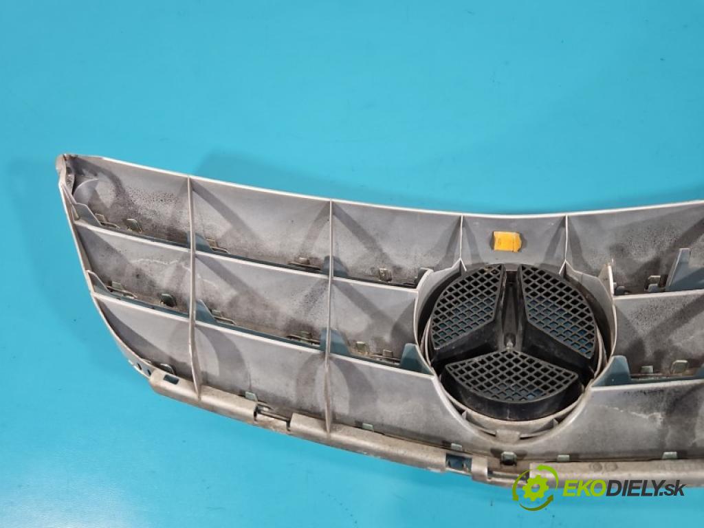 Mercedes B W245 2005-2011 2.0 cdi 109 hp manual 80 kW 1992 cm3 5- mřížka A1698800883