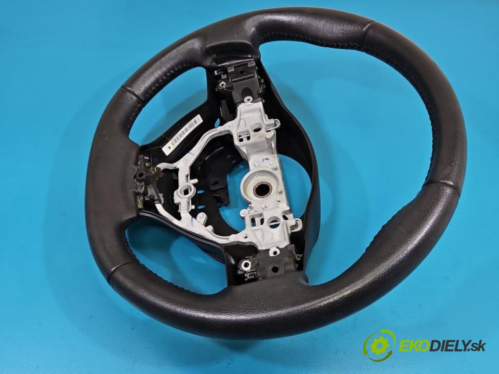 Toyota Aygo II 2014-2022 1.0 vvti 72 hp manual 53 kW 998 cm3 5- volant  (Volant)