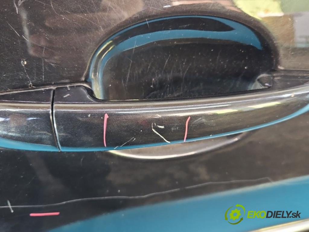 Peugeot 207 1.4 hdi 68 hp manual 50 kW 1398 cm3 5- dveře zadní pravé  (Klika dveří ostatní)