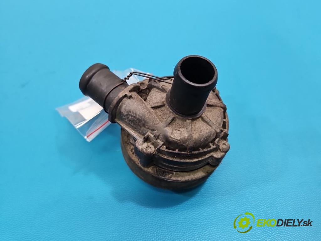 Skoda Octavia IV 2019- 2.0 tdi 150 hp manual 110 kW 1968 cm3 5- čerpadlo oběh: vody 2Q0965567A