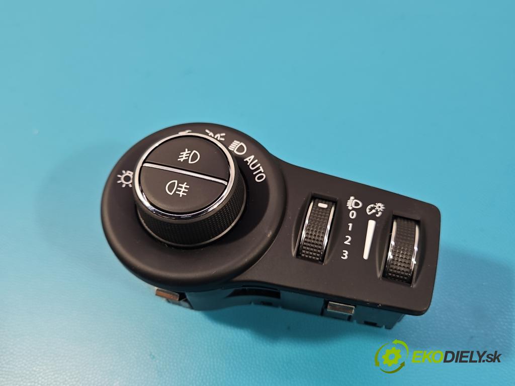 Jeep Renegade 2014- 1.3 T 150 hp automatic 110 kW 1332 cm3 5- Přepínač světel na deska: 07356965670