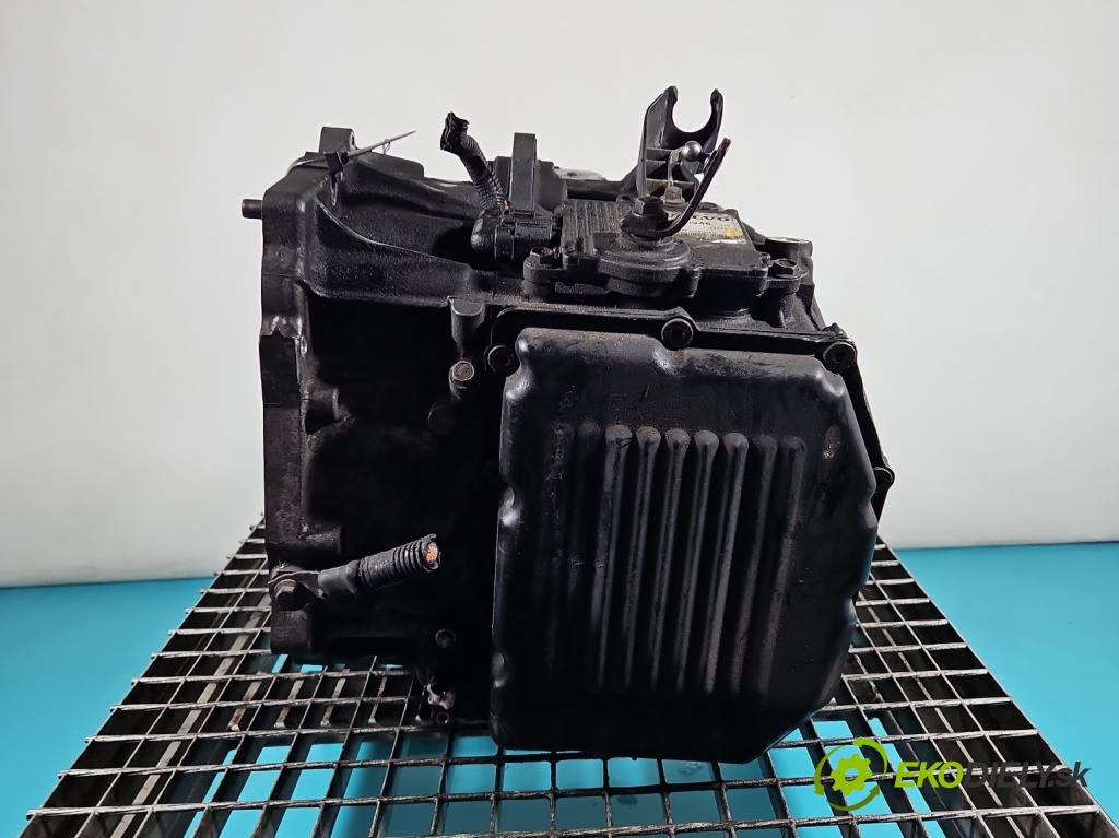 Volvo V70 III 2007-2016 2.4 D5 185 hp automatic 136 kW 2400 cm3 5- převodovka stupňová automat 30751903