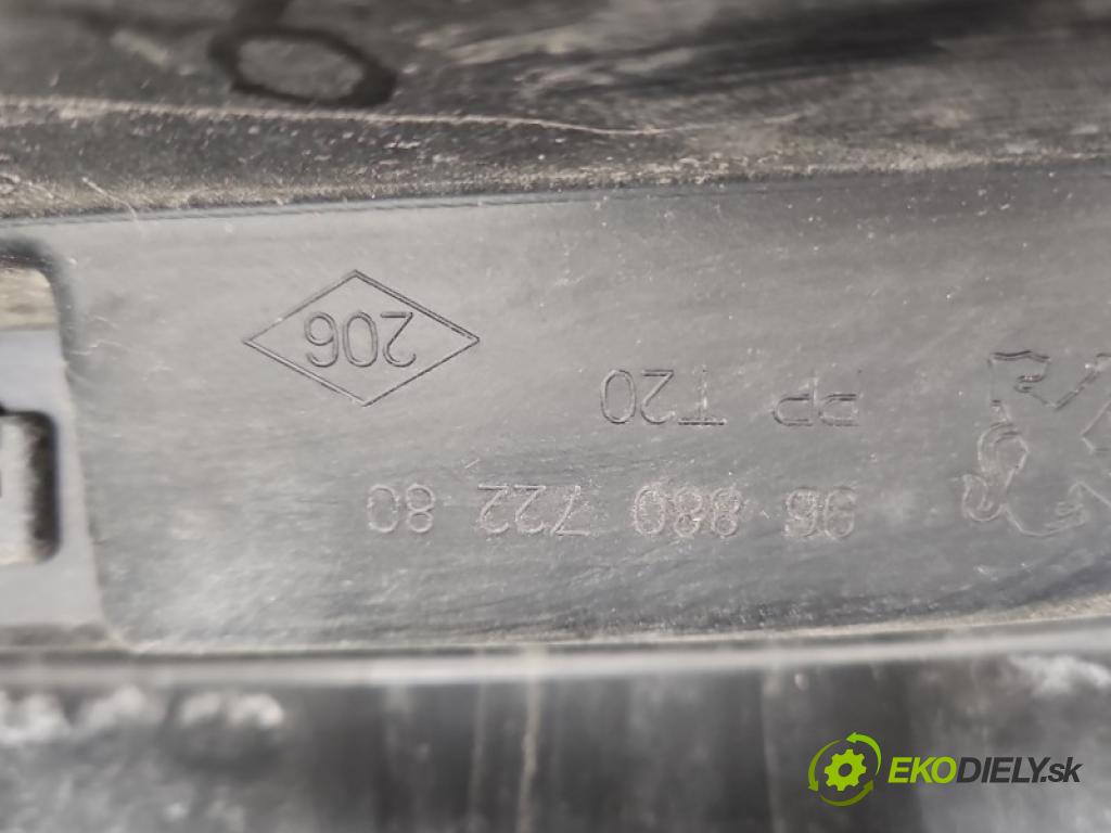 Peugeot 207 1.4 hdi 68 HP manual 50 kW 1398 cm3 5- nárazník predné 9688071577 (Kľučka dverí ostatné)