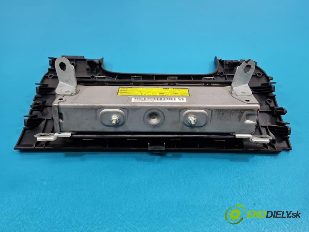 Toyota Corolla E16/E18  2013-2019 1.6 16V 132  HP manual 97 kW 1598 cm3 4- airbag vzduch: 2J0W81113M2T