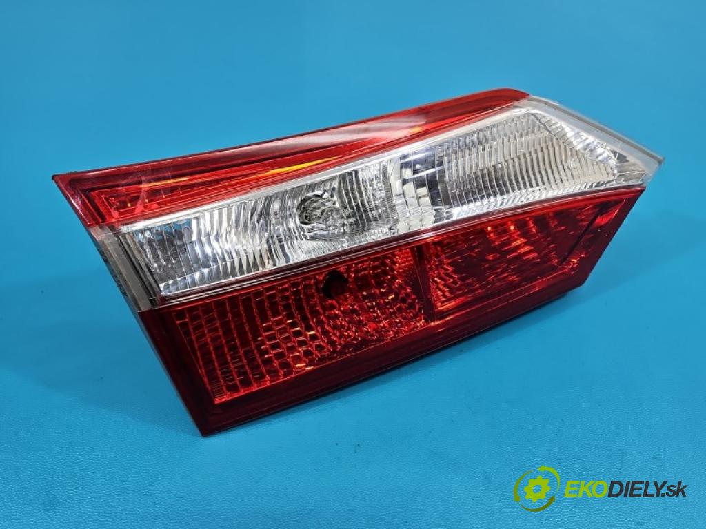Toyota Corolla E16/E18  2013-2019 1.6 16V 132  HP manual 97 kW 1598 cm3 4- svetlo / reflektor zadné ľavé kufrové dvere 81590-02530