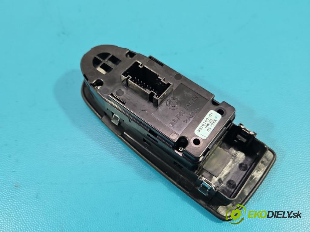 Bmw 1 E87 2004-2011 1.6 16V 116 hp manual 85 kW 1596 cm3 5- Přepínač oken zpětných zrcátek 6970160