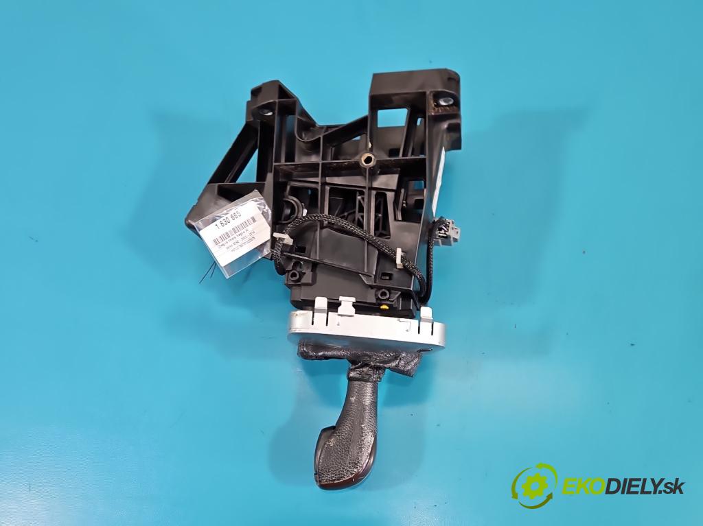 Volvo XC90 I 2002-2014 2.4 D5 163 HP automatic 120 kW 2401 cm3 5- Páka: Změny: stupeň,rýchlosť P08689424 (Rýchlostná páka (kulisa))