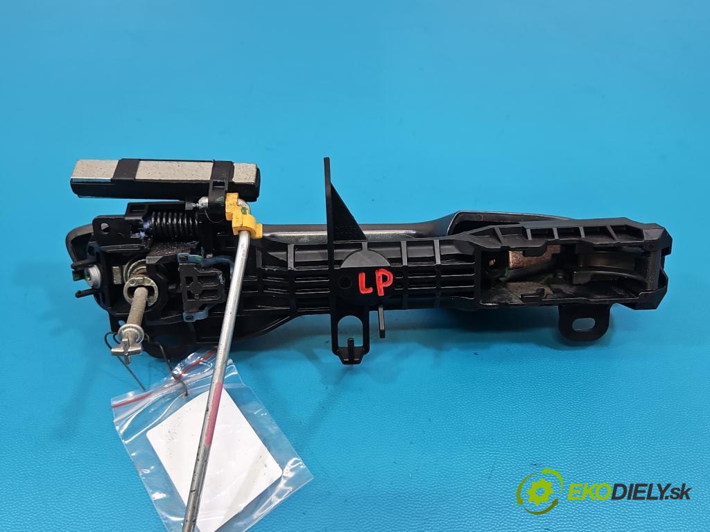 Toyota Corolla E16/E18  2013-2019 1.6 16V 132 hp manual 97 kW 1598 cm3 4- klika přední levé  (Vnější přední levá klika dveří)