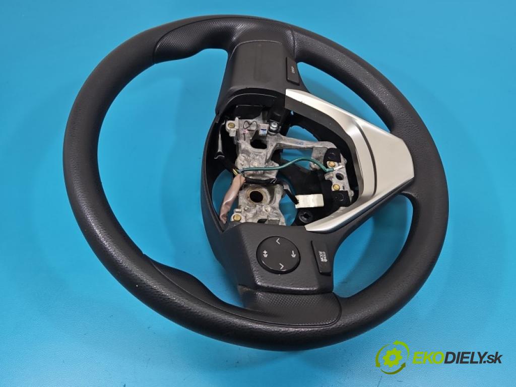 Toyota Corolla E16/E18  2013-2019 1.6 16V 132 hp manual 97 kW 1598 cm3 4- volant  (Volant)