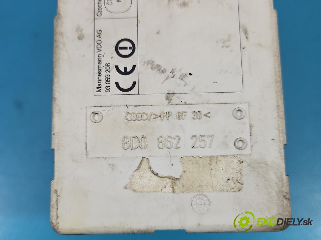 Audi A4 B5 1994-2001 1.8 T 150 hp manual 110 kW 1781 cm3 4- Centrálni: zámek: 8D0862257