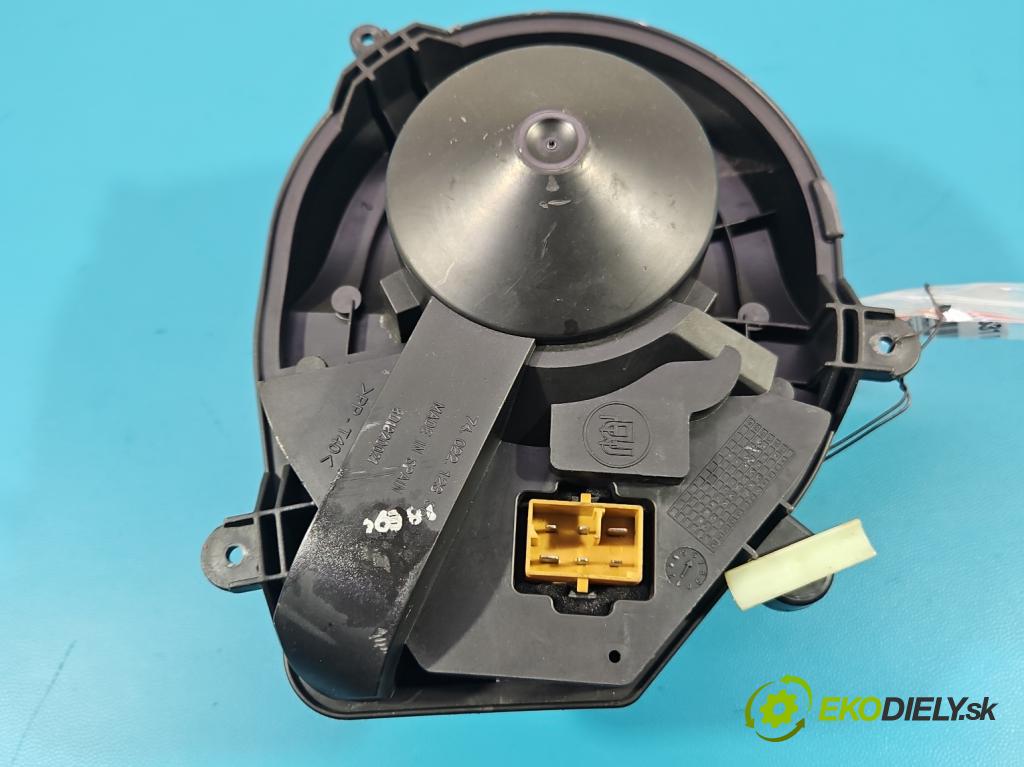 Audi A4 B5 1994-2001 1.8 T 150 hp manual 110 kW 1781 cm3 4- ventilátor vzduchu 740221233F
