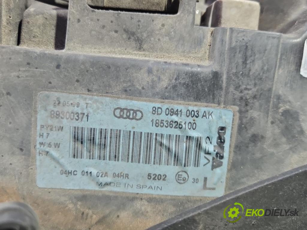 Audi A4 B5 1994-2001 1.8 T 150 hp manual 110 kW 1781 cm3 4- světlo levý 8D0941003AK (Klika dveří ostatní)