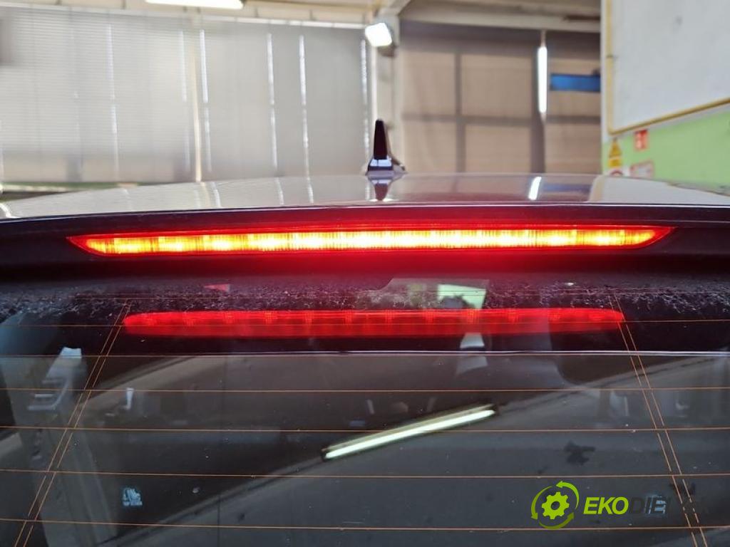 Renault Captur II 2019- 1.3 140 hp manual 103 kW 1332 cm3 5- světlo: 265906516R