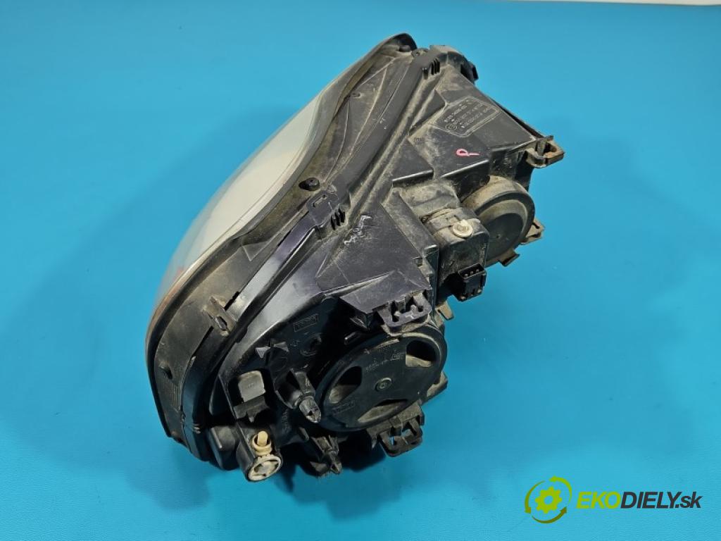Volvo XC90 I 2002-2014 2.4 D5 163 hp automatic 120 kW 2401 cm3 5- světlo levý 8620859 (Klika dveří ostatní)