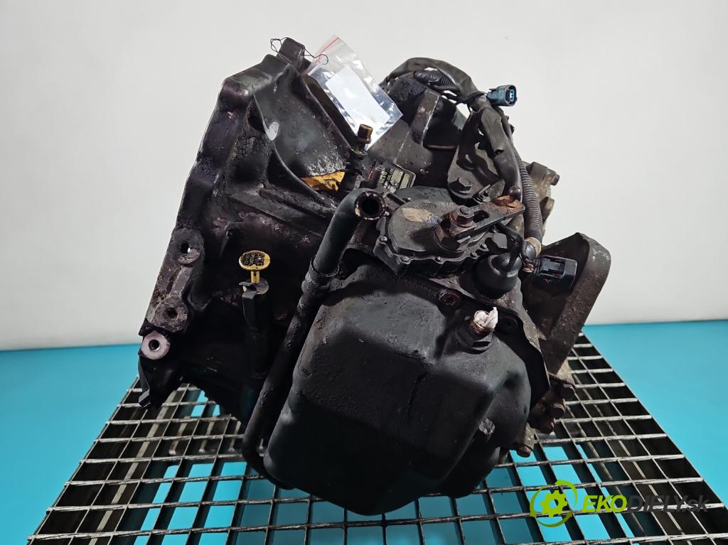 Volvo XC90 I 2002-2014 2.4 D5 163 hp automatic 120 kW 2401 cm3 5- převodovka stupňová automat 03AV727143