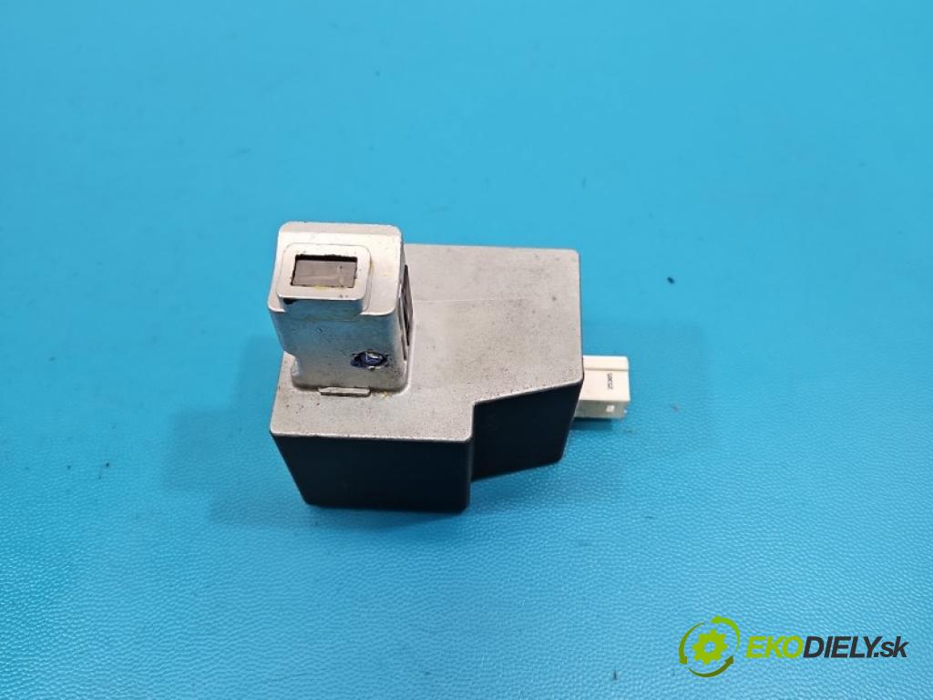 Peugeot 508 I 2010-2018 2.0 hdi 181KM automatic 133 kW 1997 cm3 5- riadiaca jednotka motora 9814826280