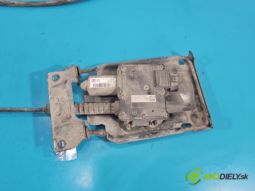 Opel Meriva B 2010-2017 1.4 T 120 HP manual 88 kW 1364 cm3 5- Brzda manuál: elektrický: 13365044 (Ručná brzda)