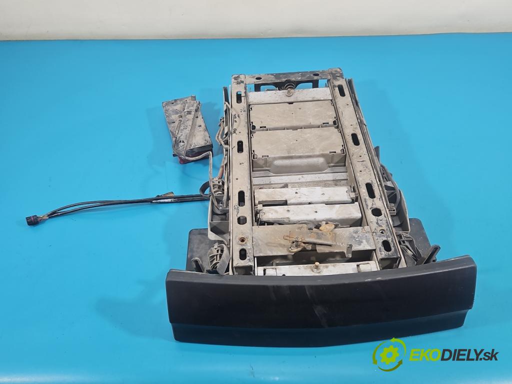 Opel Meriva B 2010-2017 1.4 T 120 hp manual 88 kW 1364 cm3 5- Upevnění: 