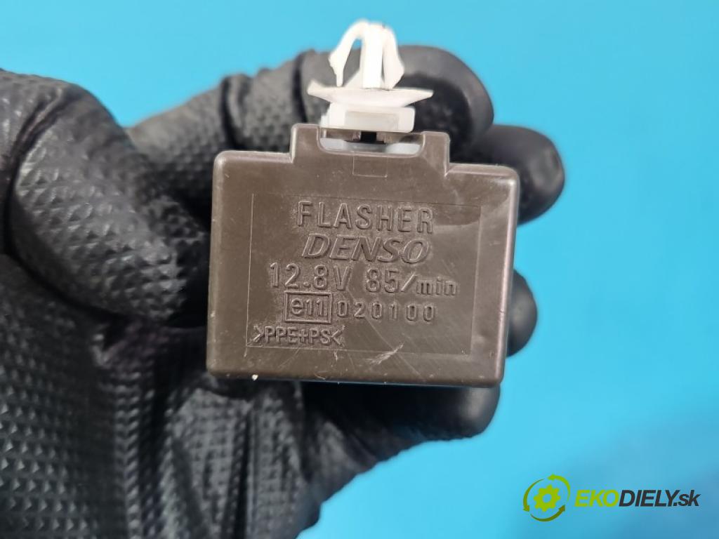 Lexus RX III 2008-2015 3.5 V6 277KM automatic 204 kW 3456 cm3 5- relé 81980-06020