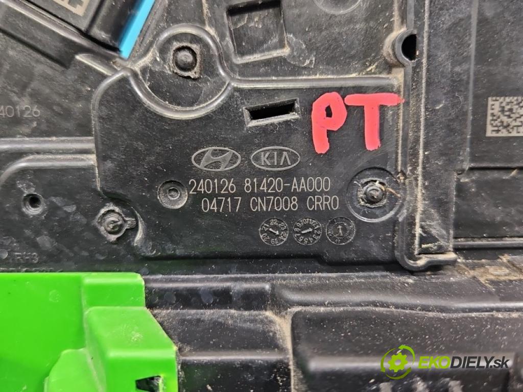 Hyundai Elantra VII 2020- 1.6 16V manual 90.2 kW 1598 cm3 4- zámek zadní pravý 81420-AA000