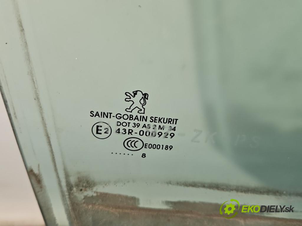 Peugeot 308 I 2007-2013 1.4 16V 95 hp manual 70 kW 1397 cm3 3- sklo dveře přední pravé