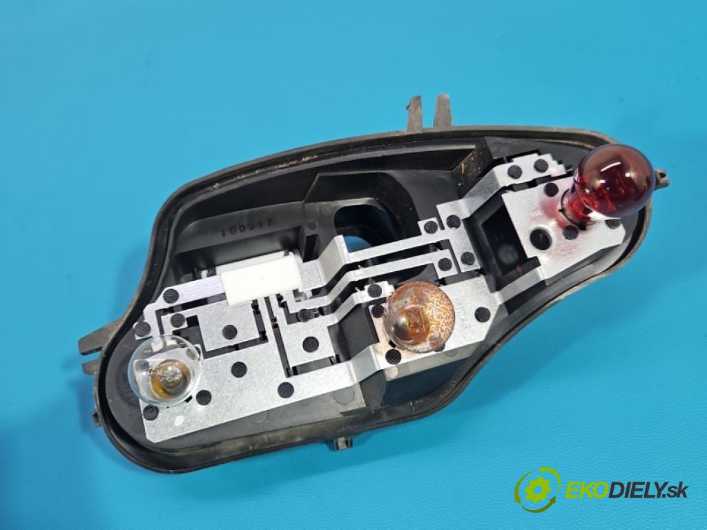 Citroen C3 II 2009-2016 1.4 16V 95 hp automatic 70 kW 1397 cm3 5- světlo zadní levé blatník: 9673805480