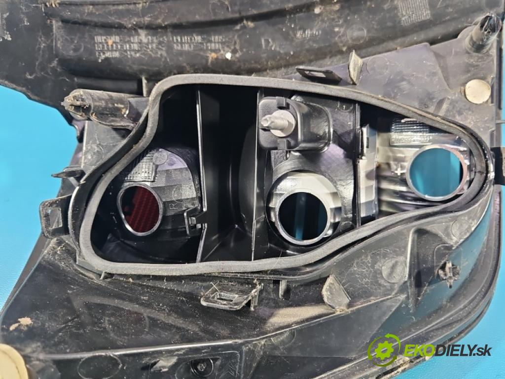 Citroen C3 II 2009-2016 1.4 16V 95 HP automatic 70 kW 1397 cm3 5- svetlo / reflektor zadné pravé blatník 9673805280
