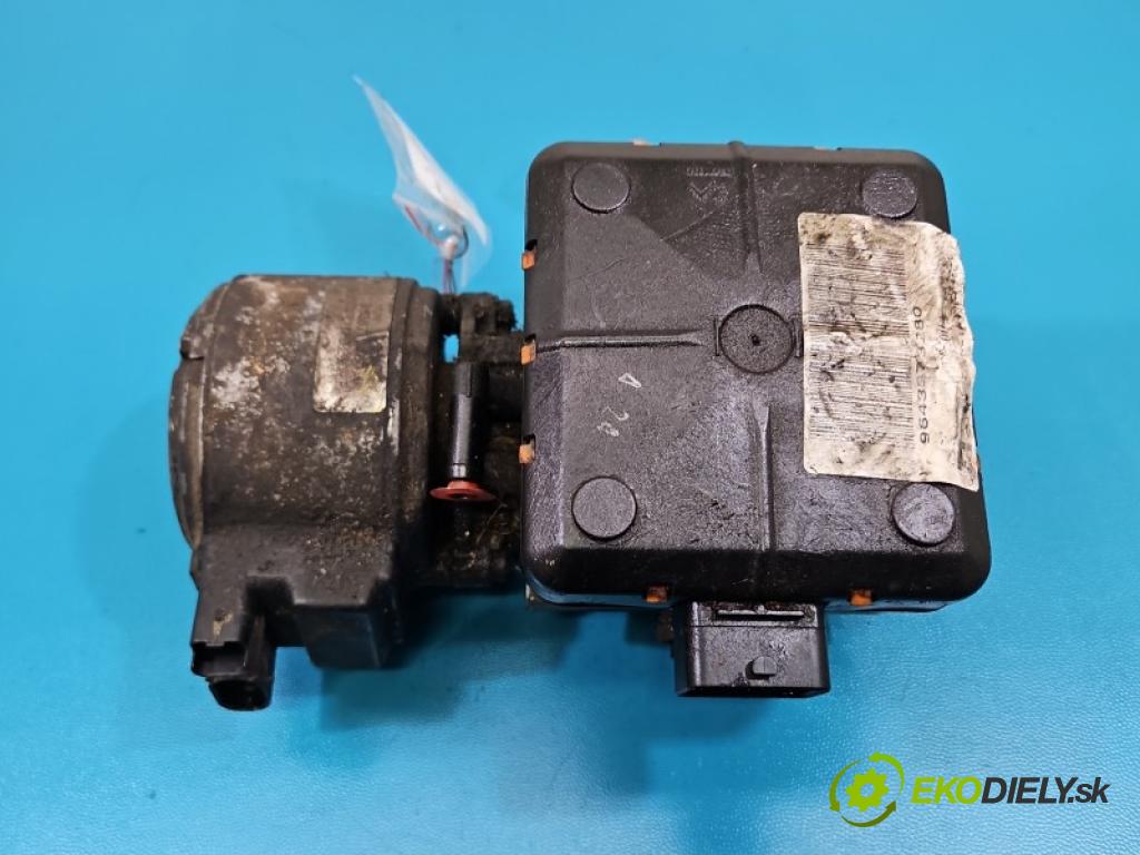 Citroen C5 I 2001-2008 2.0 hdi 109 hp manual 80 kW 1997 cm3 5- čerpadlo pozastavení: 9636713880