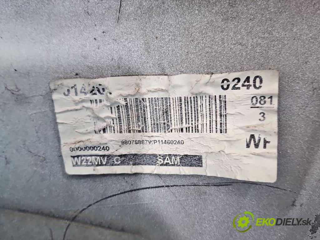 Peugeot 508 I 2010-2018 2.0 hdi 181KM automatic 133 kW 1997 cm3 5- nárazník zadné  (Kľučka dverí ostatné)