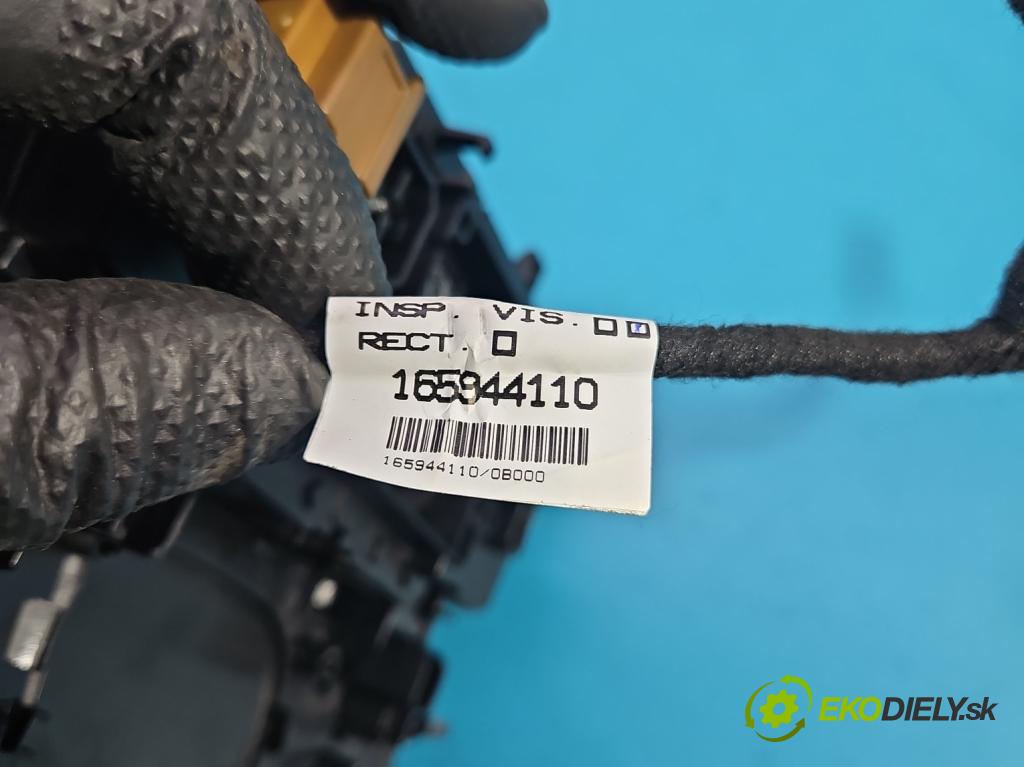 Jeep Renegade 2014- 1.3 T 150 hp automatic 110 kW 1332 cm3 5- světlo interiéru 07357029610