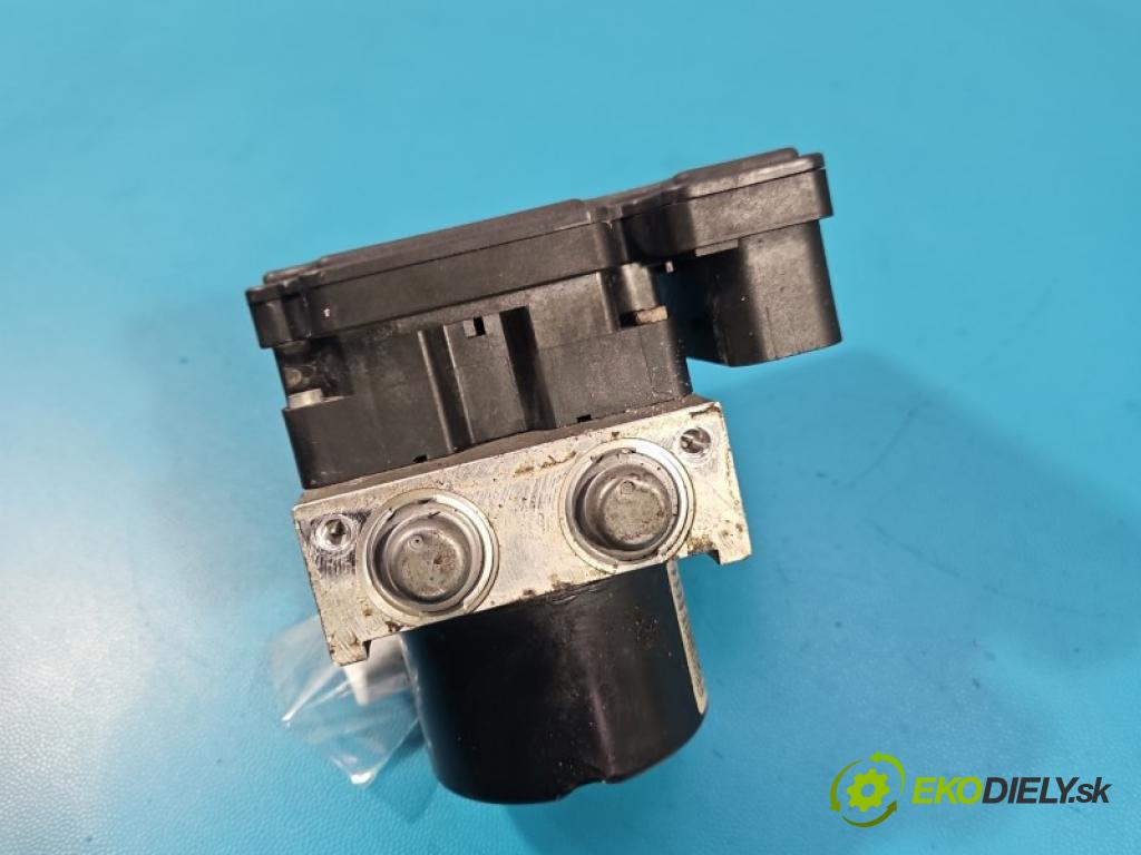 Skoda Octavia II 2004-2013 1.6 8V 102 HP manual 75 kW 1595 cm3 5- čerpadlo abs 1K0907379AK (Pumpa ABS)