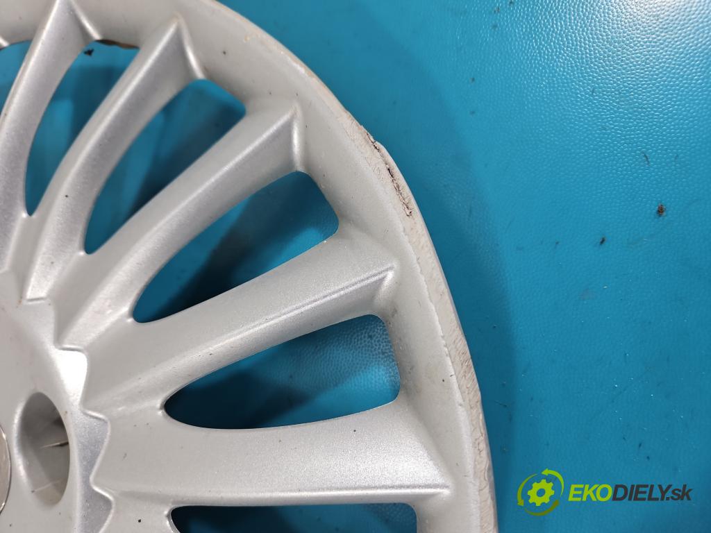 Fiat Punto Grande 1.4 16V 95 hp manual 70 kW 1368 cm3 3- puklice komplet 51733005