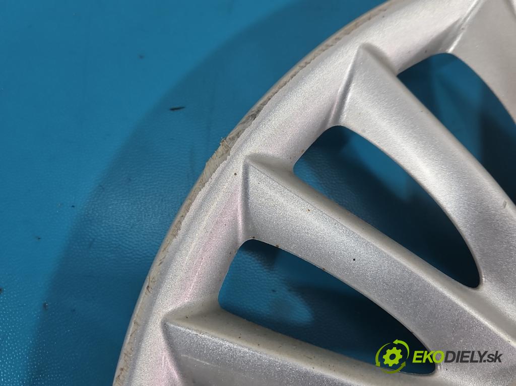 Fiat Punto Grande 1.4 16V 95 hp manual 70 kW 1368 cm3 3- puklice komplet 51733005