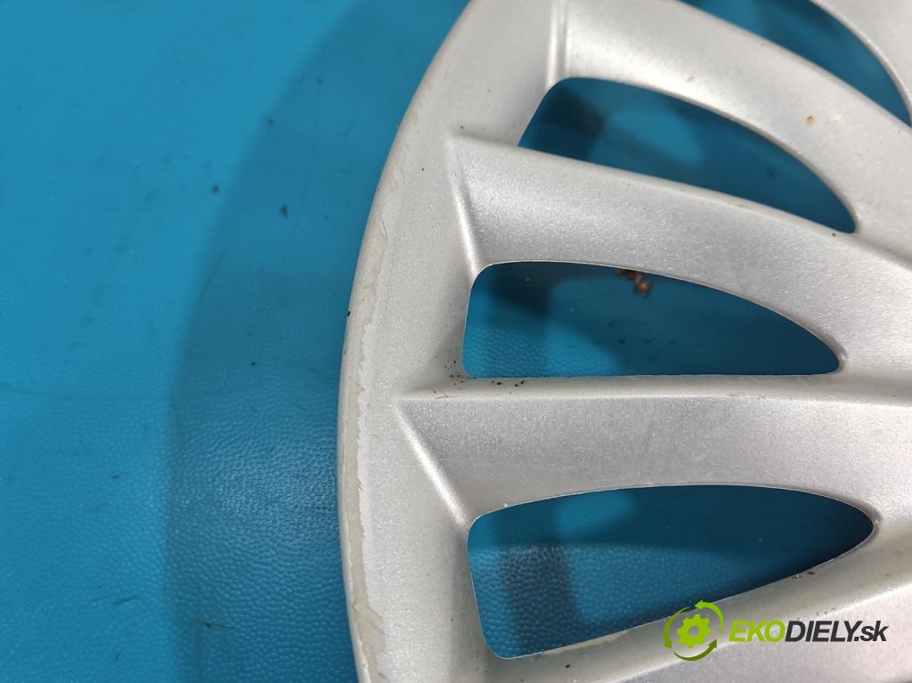 Fiat Punto Grande 1.4 16V 95 hp manual 70 kW 1368 cm3 3- puklice komplet 51733005