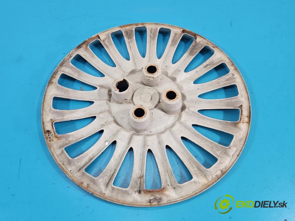 Fiat Punto Grande 1.4 16V 95 hp manual 70 kW 1368 cm3 3- puklice komplet 51733005