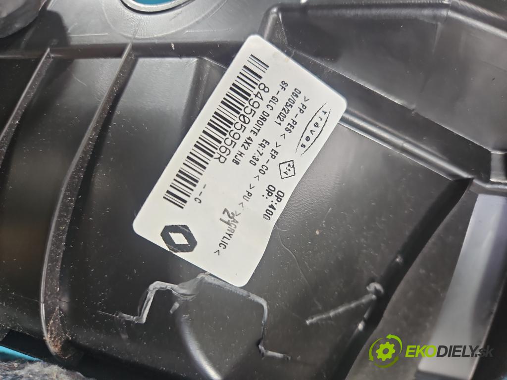 Renault Captur II 2019- 1.3 140 hp manual 103 kW 1332 cm3 5- Tapacír: kufra: pravé 849280868R