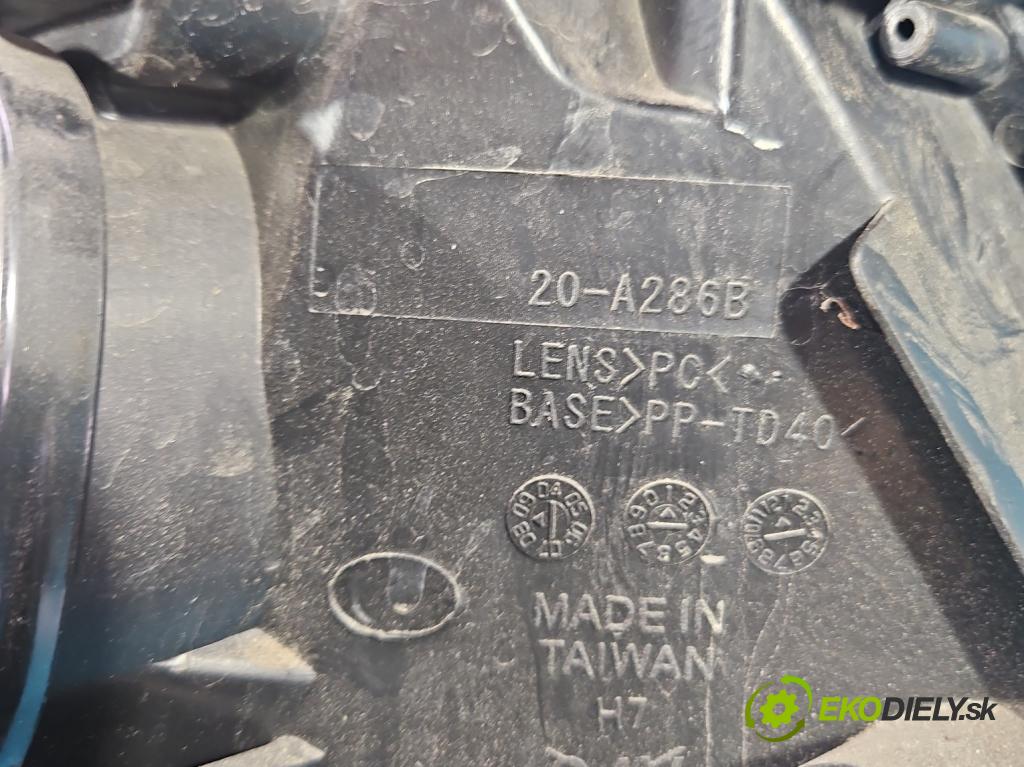Opel Vectra C 2002-2008 2.0 dti 101 hp manual 74 kW 1995 cm3 4- světlo levý  (Klika dveří ostatní)