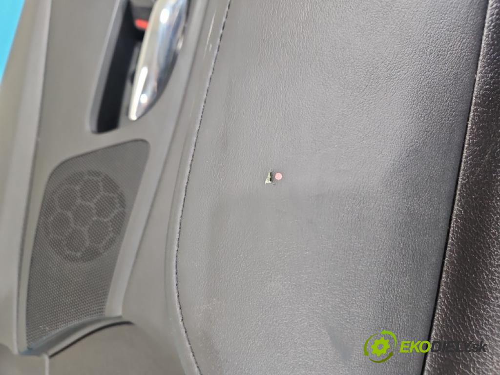 Lexus RX III 2008-2015 3.5 V6 277KM: automatic 204 kW 3456 cm3 5- Čalounictví: dvere predné pravé