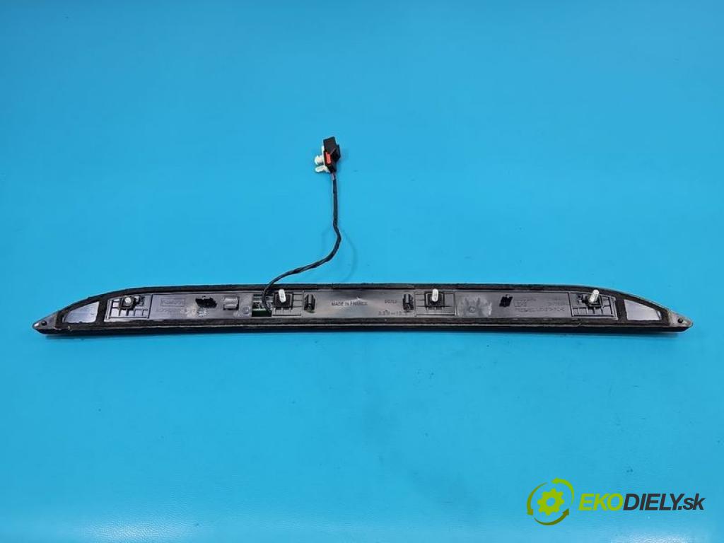 Ford Mondeo Mk5 2014-2022 2.0 tdci 150 hp manual 110.3 kW 1997 cm3 5- světlo: DS73-13A601-BH