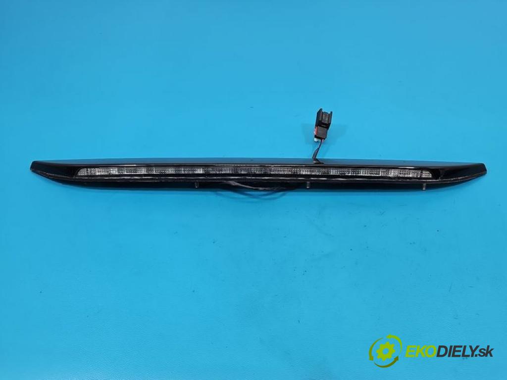Ford Mondeo Mk5 2014-2022 2.0 tdci 150 hp manual 110.3 kW 1997 cm3 5- světlo: DS73-13A601-BH