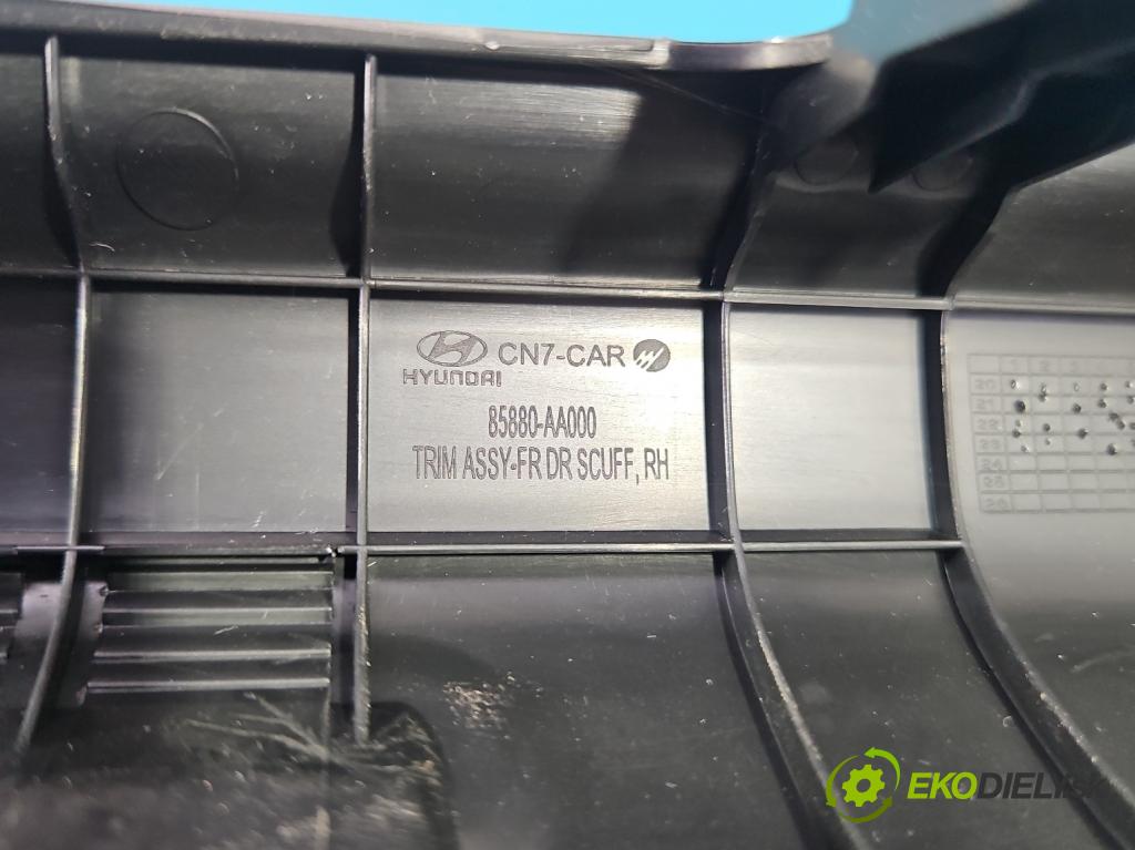 Hyundai Elantra VII 2020- 1.6 16V manual 90.2 kW 1598 cm3 4- kryt plastová 85880-AA000